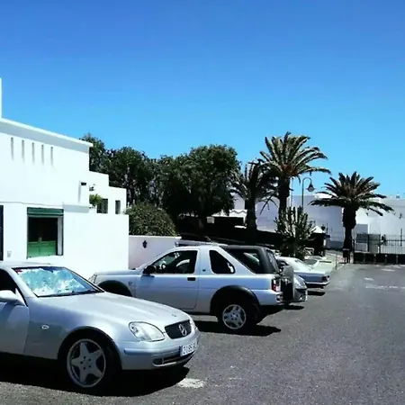 Charming In + Pool Тиас