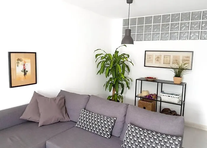 Charming In + Pool * Тиас