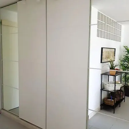 Apartment Charming In + Pool