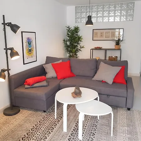 Charming In + Pool Appartement *