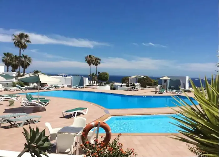 Charming In + Pool Apartman Tías