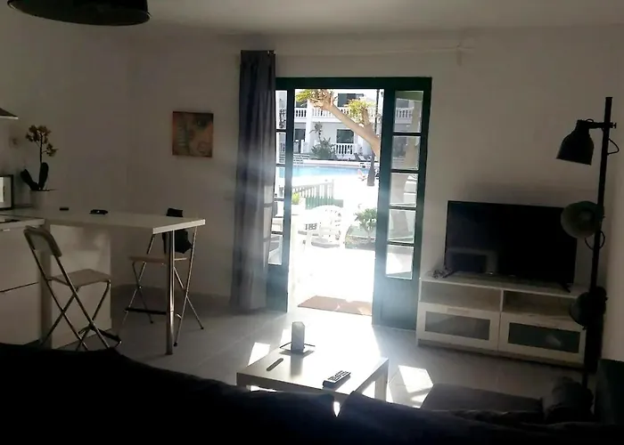 Charming In + Pool * Tías